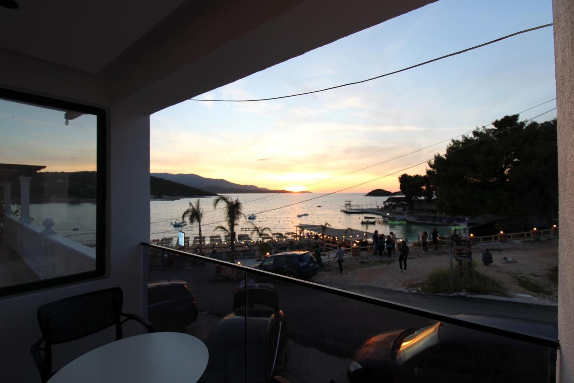 Melina'S Seaside Retreat Lejlighedshotel Ksamil Eksteriør billede