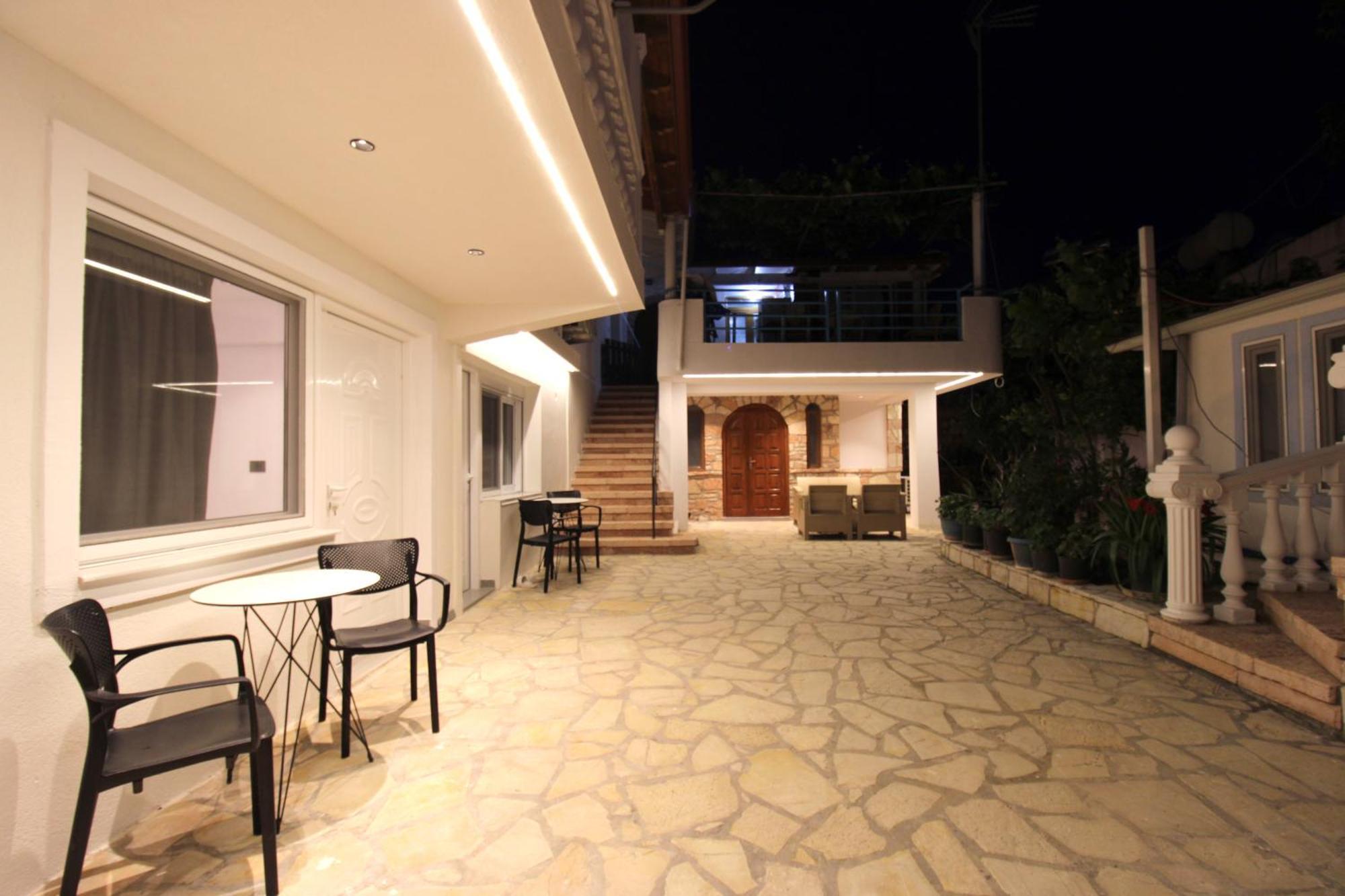 Melina'S Seaside Retreat Lejlighedshotel Ksamil Eksteriør billede