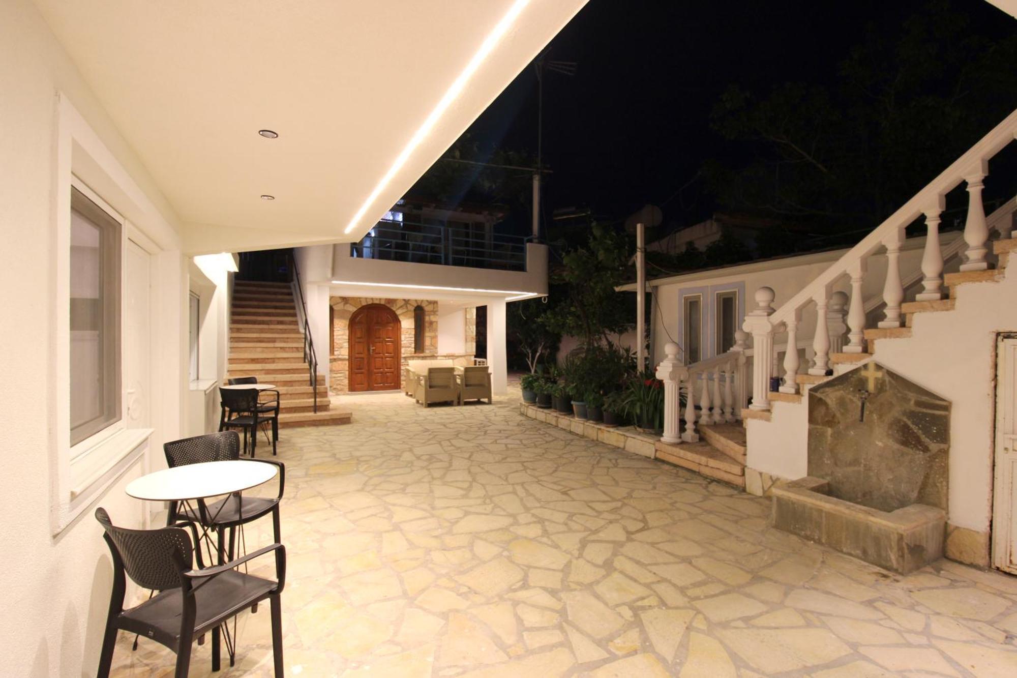 Melina'S Seaside Retreat Lejlighedshotel Ksamil Eksteriør billede