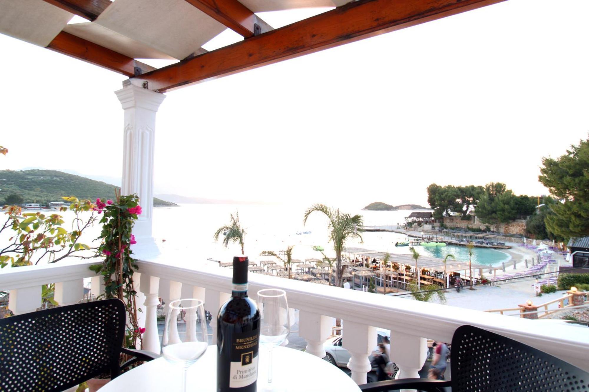 Melina'S Seaside Retreat Lejlighedshotel Ksamil Eksteriør billede