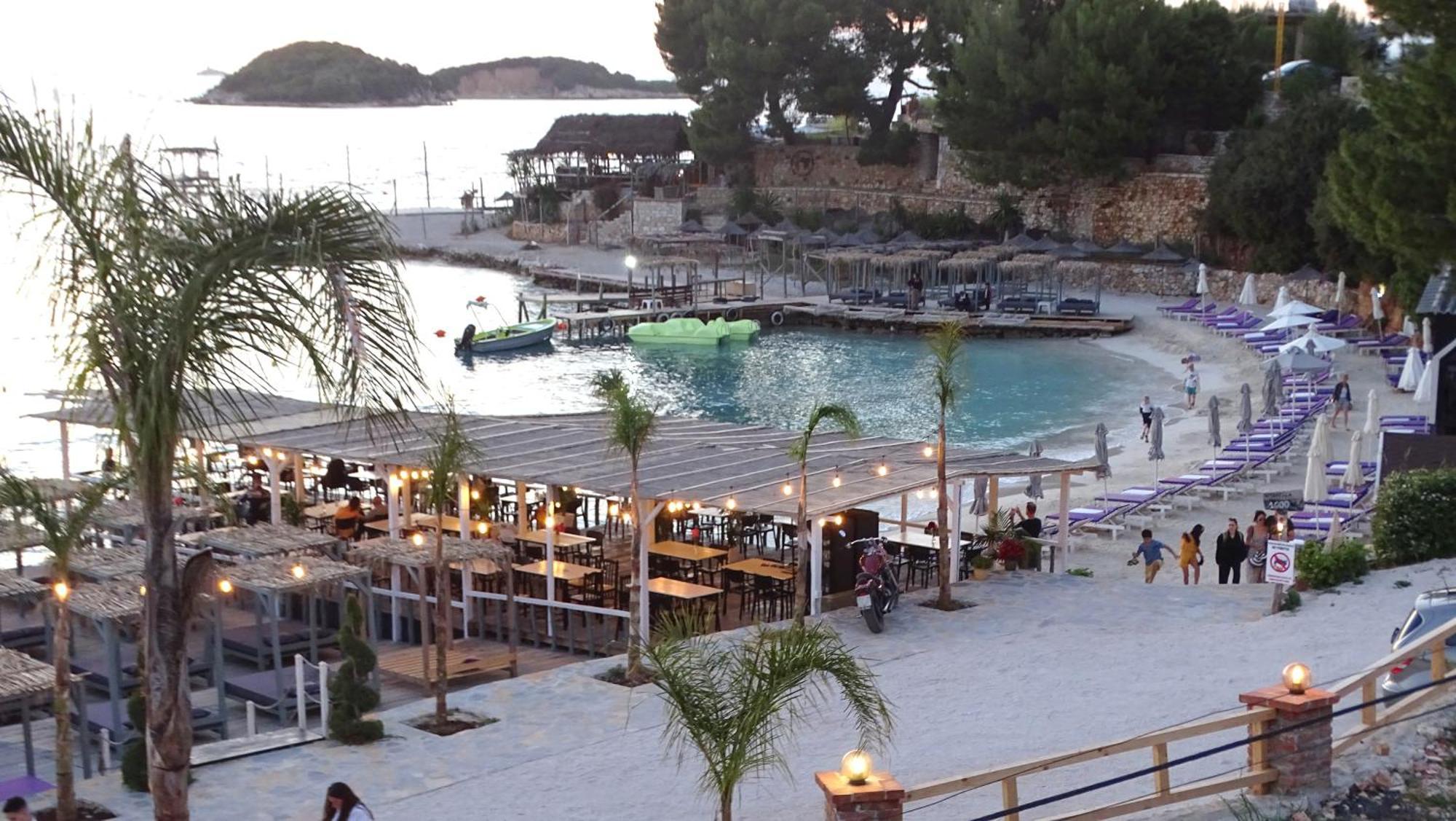 Melina'S Seaside Retreat Lejlighedshotel Ksamil Eksteriør billede