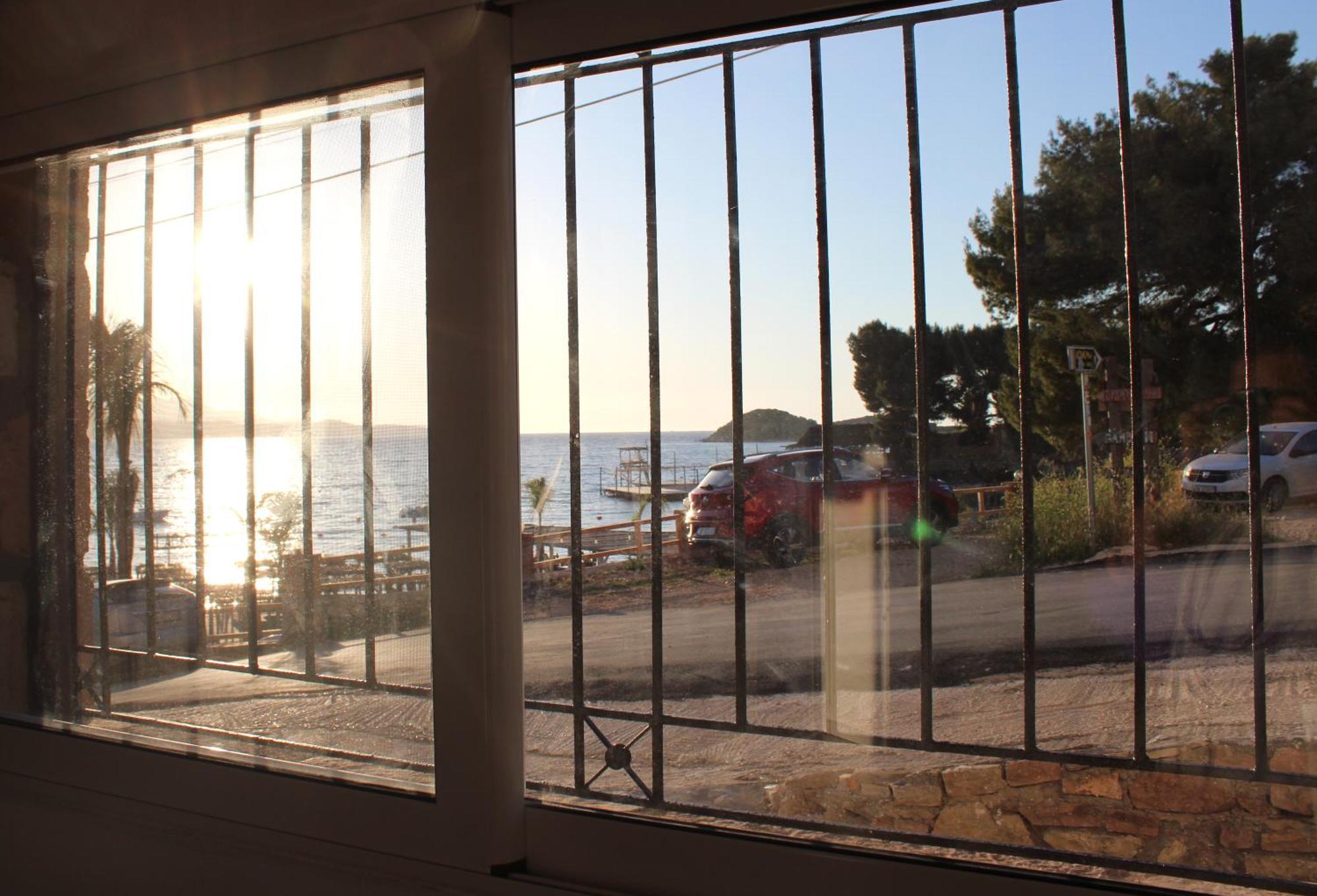 Melina'S Seaside Retreat Lejlighedshotel Ksamil Eksteriør billede