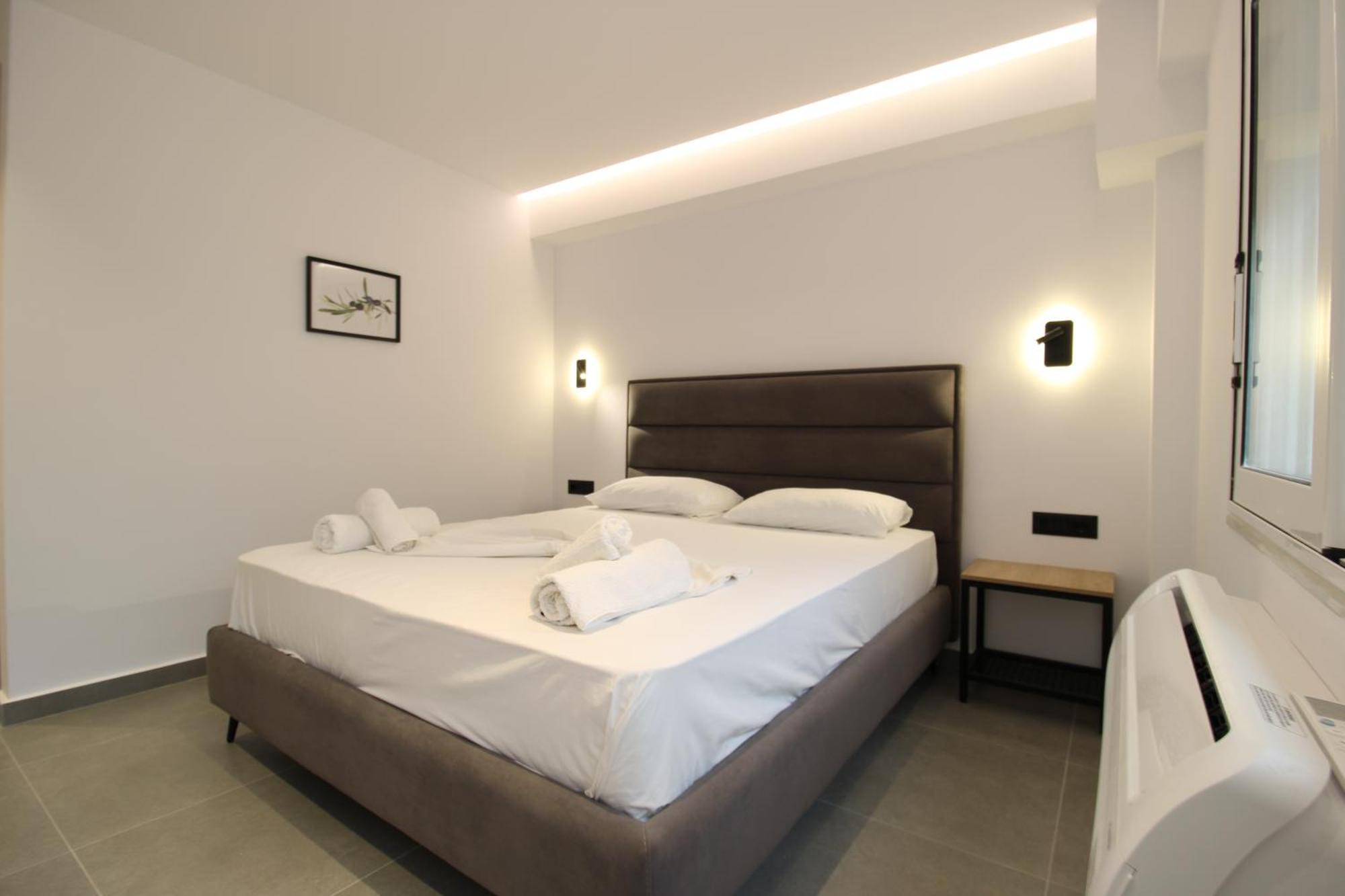 Melina'S Seaside Retreat Lejlighedshotel Ksamil Eksteriør billede